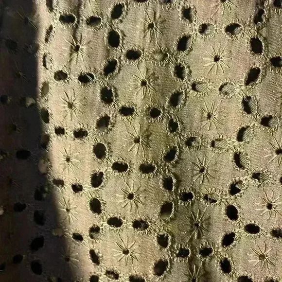 Vintage Herbert Levy brown eyelet lace dress with satin trim wear to work - Picture 4 of 4